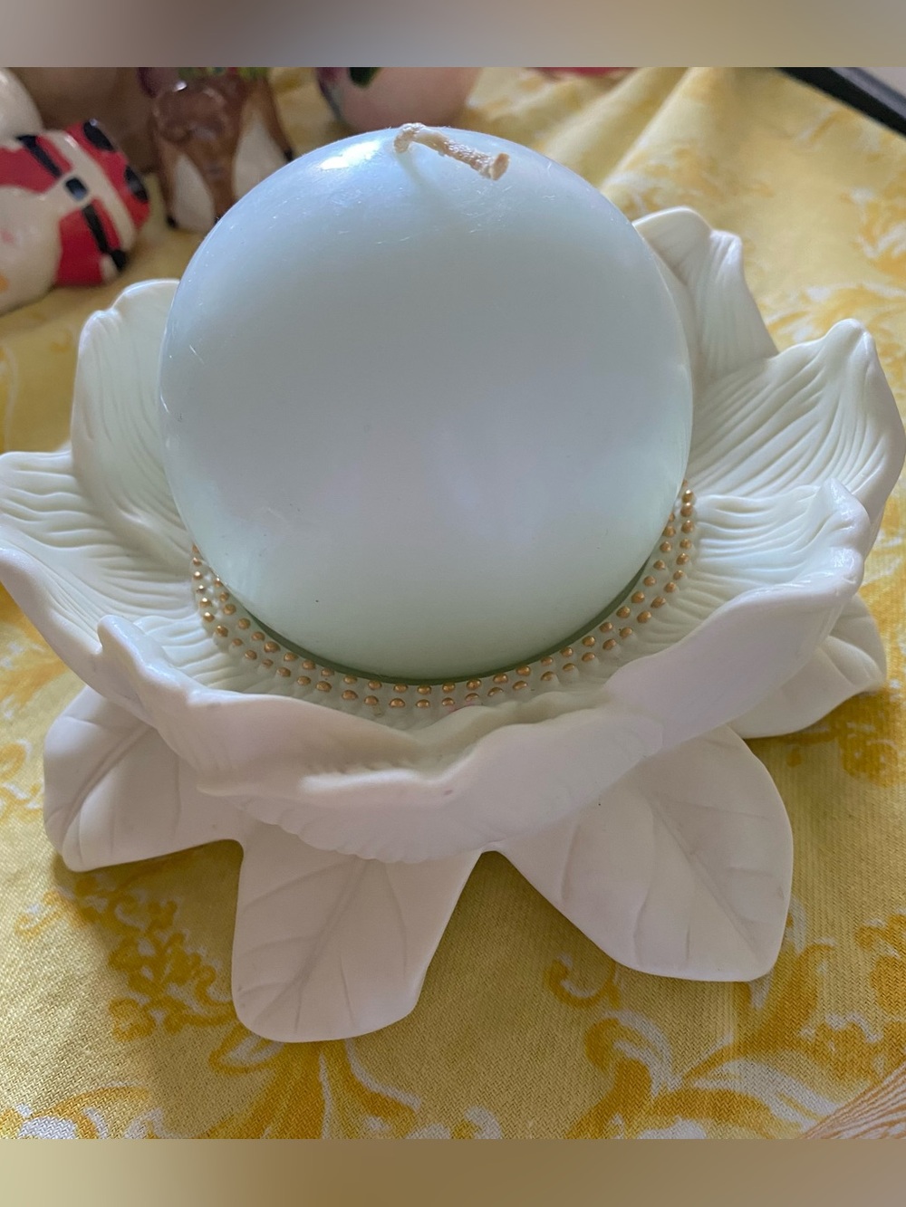 PartyLite Magnolia Lotus Flower Porcelain Bisque candle holder (1999) & candle.